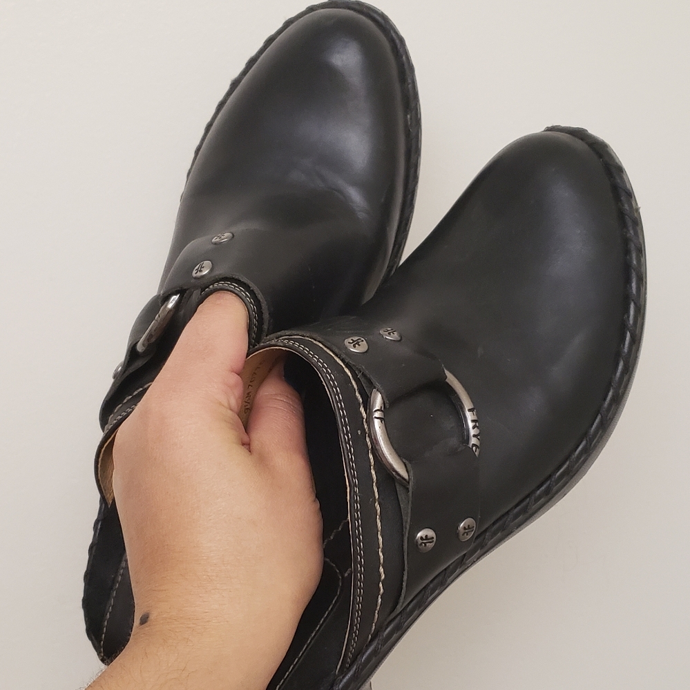 Genuine leather shoes